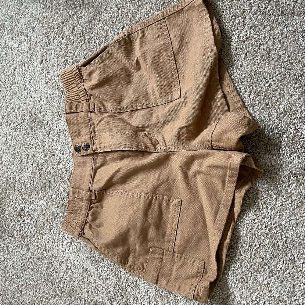 *Donating 5/30* Vanilla Star Tan Women's Cargo Shorts